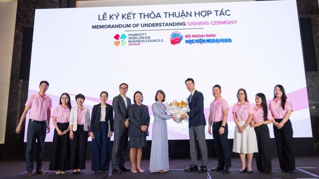 Lễ ký kết Biên bản Thỏa thuận hợp tác giữa Học viện Ngoại giao và Tập đoàn Marriott International