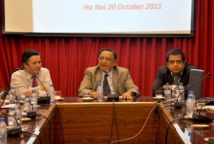toa-dam-ve-ngoai-giao-xanh-voi-dai-su-an-do-chandrashekhar-dasgupta-pic02