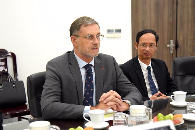 President Nguyen Hung Son receives the Ambassador of the French Republic to Viet Nam 