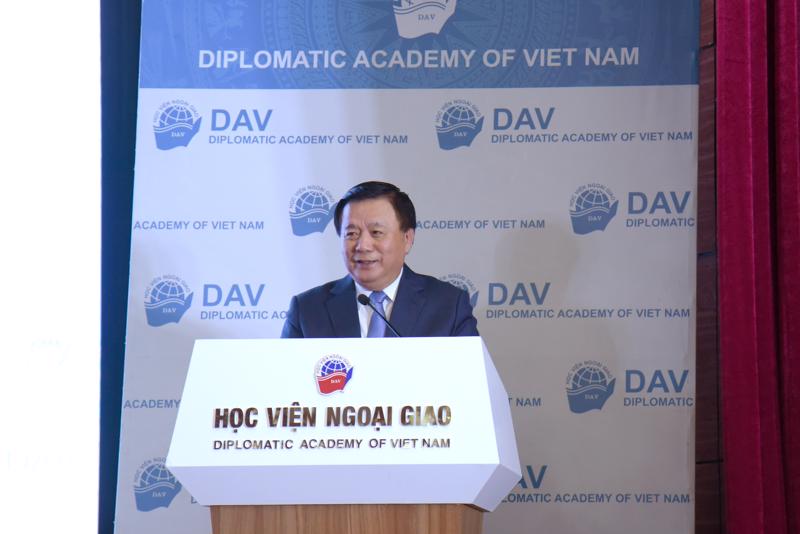 Đồng chí Nguyễn Xuân Thắng, Uỷ viên Bộ Chính trị, Giám đốc Học viện Chính trị uốc gia Hồ Chí Minh, Chủ tịch Hội đồng Lý luận Trung ương phát biểu 