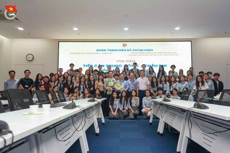 Seminar on “Approaching the Middle East - Africa: Bright Spots and Hot Spots”