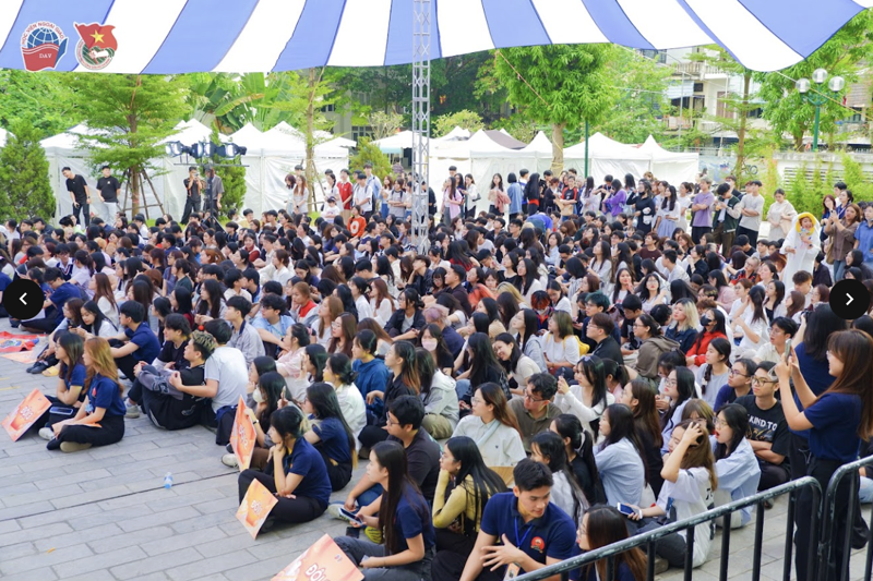 2024 Freshmen Welcome Program - Key to U-Topia