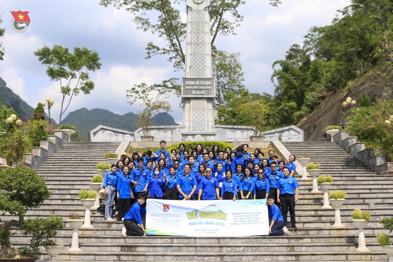 The Youth Union of the Ministry of Foreign Affairs and the Youth Union of the Diplomatic Academy co-organized the “Ve Nguon - Mua He Xanh 2023” program